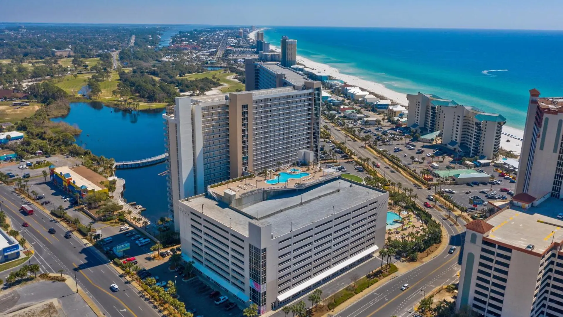 Apartment Spacious 4Bd Gulfview Resort Condo! 5 Pools! Free Beach Chairs! By Dolce Vita Getaways Panama City Beach United States
