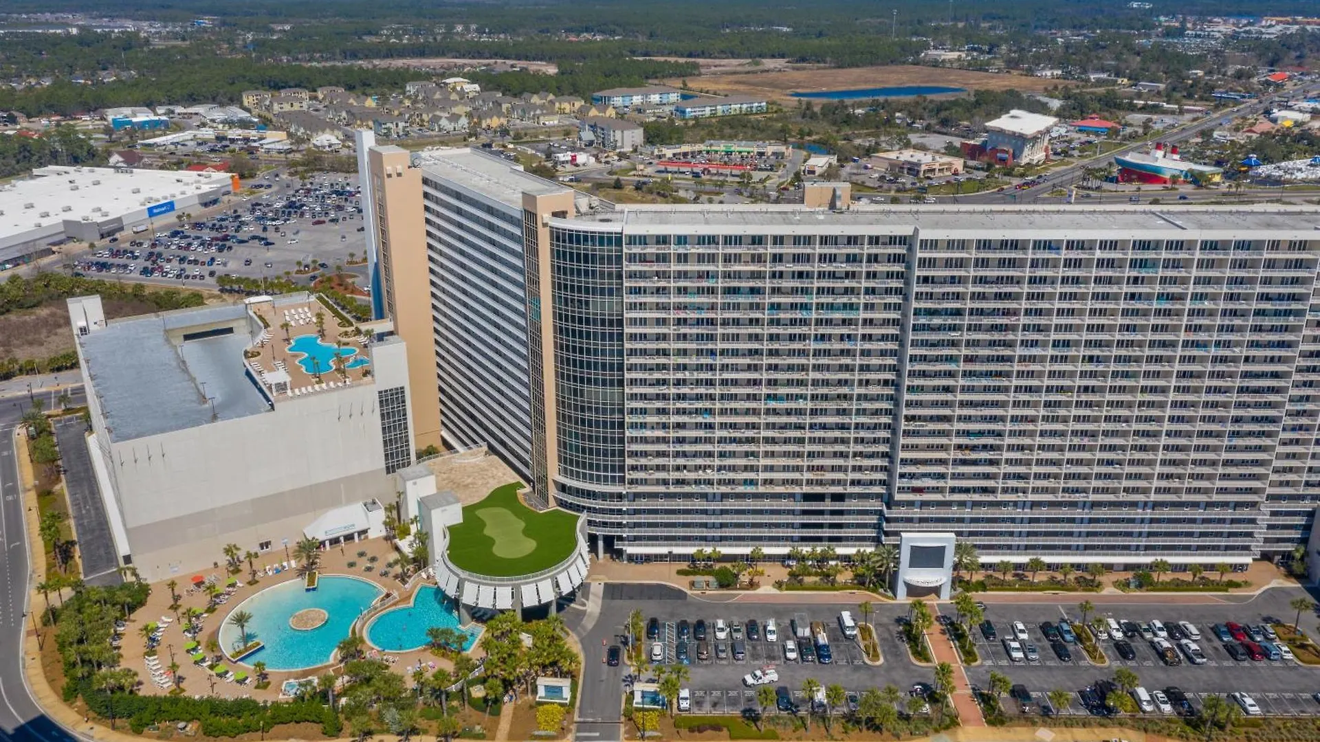 Spacious 4Bd Gulfview Resort Condo! 5 Pools! Free Beach Chairs! By Dolce Vita Getaways Panama City Beach