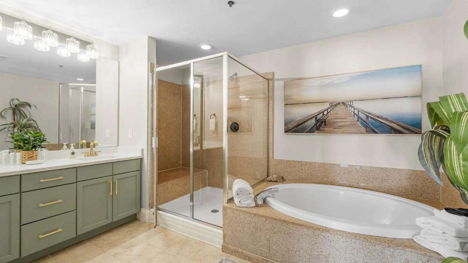 Apartment Spacious 4Bd Gulfview Resort Condo! 5 Pools! Free Beach Chairs! By Dolce Vita Getaways Panama City Beach United States