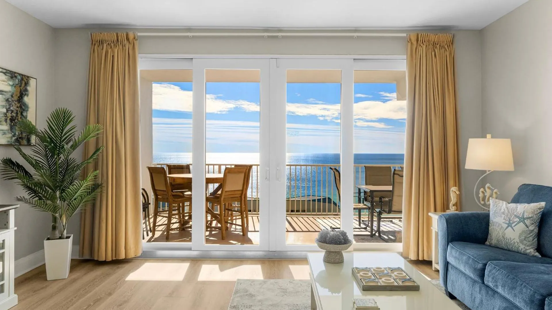 Apartment Spacious 4Bd Gulfview Resort Condo! 5 Pools! Free Beach Chairs! By Dolce Vita Getaways Panama City Beach