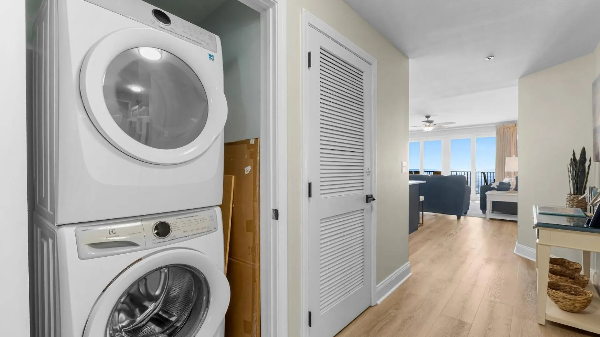 Spacious 4Bd Gulfview Resort Condo! 5 Pools! Free Beach Chairs! By Dolce Vita Getaways Panama City Beach United States